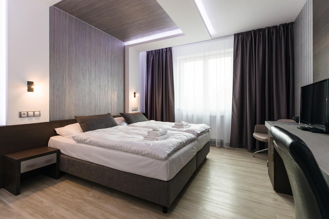Hotel U Kostela Modrice Exterior photo