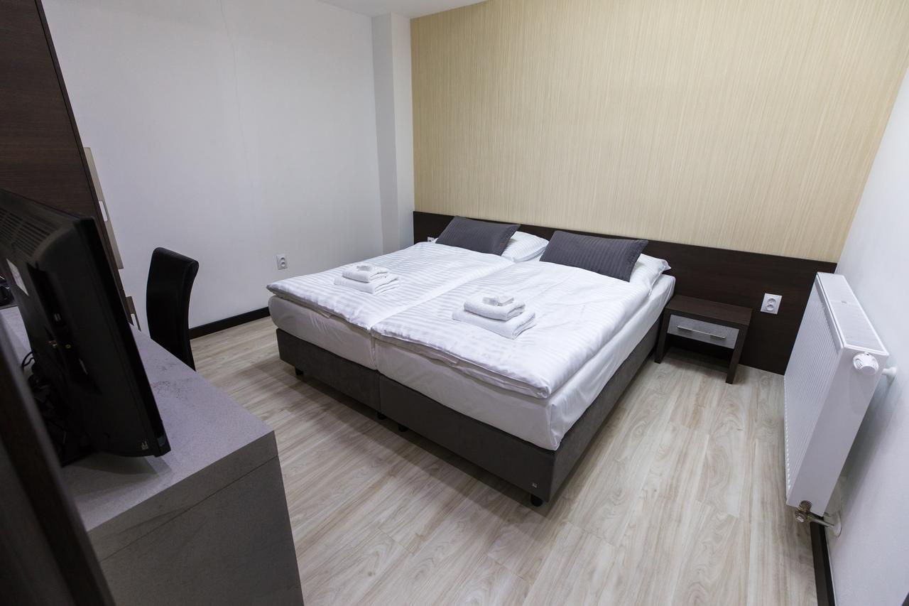 Hotel U Kostela Modrice Exterior photo