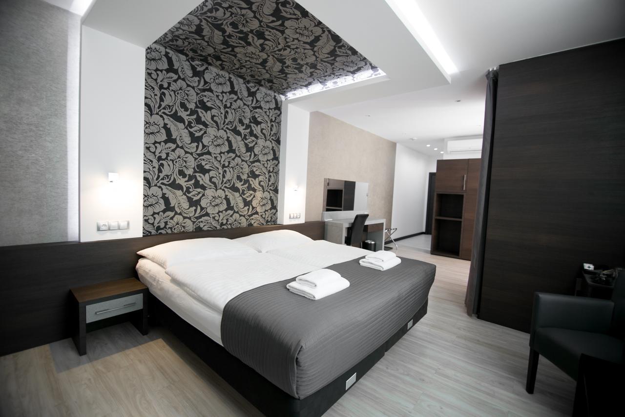 Hotel U Kostela Modrice Exterior photo